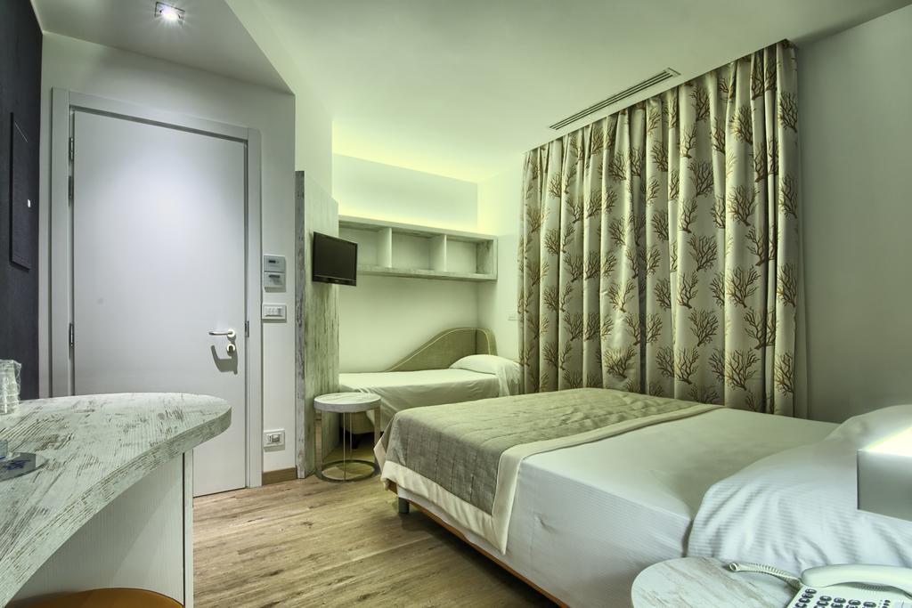 Gabbiano Hotel Civitanova Marche Kültér fotó